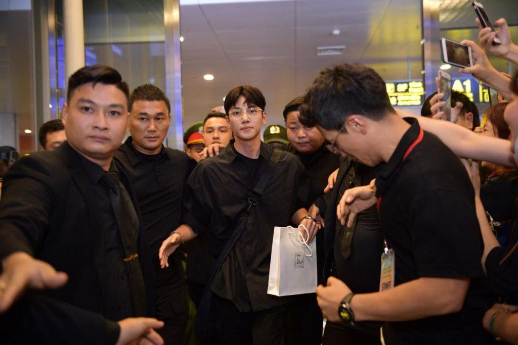 nghệ sĩ, doanh nhân, chính trị gia là những người nên thuê vệ sĩ cá nhân