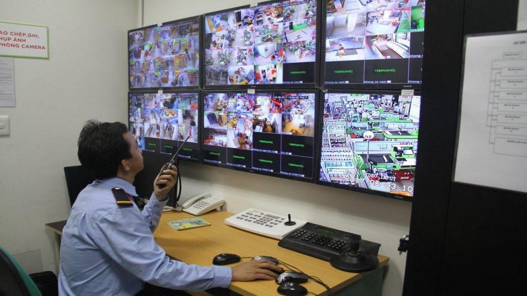 Nhân viên bảo vệ cần chuyên nghiệp khi xử lý các tình huống